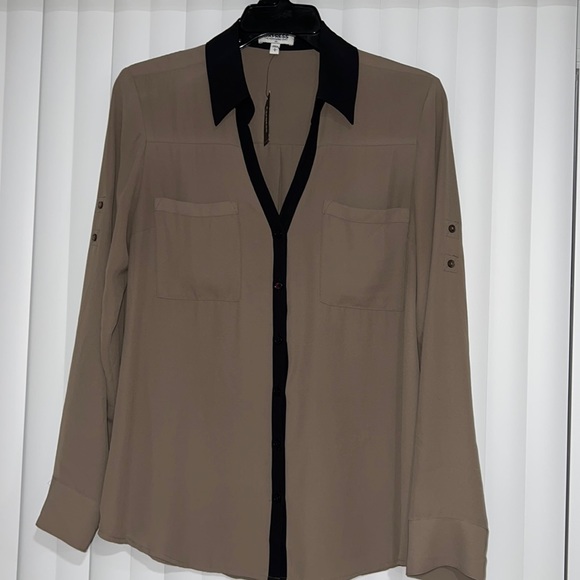 NWT EXPRESS BUTTON DOWN TOP - Picture 1 of 5